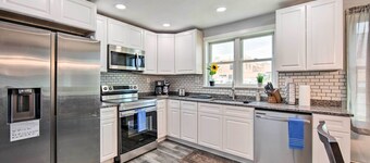 1 Mi to Hersheypark: Family Home w/ Game Room!