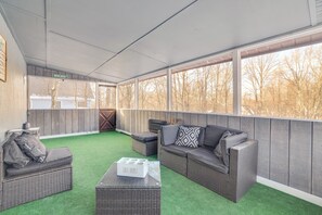 Interior - < 7 Mi to Slopes: Inviting Pocono Mtn Retreat! (Albrightsville)