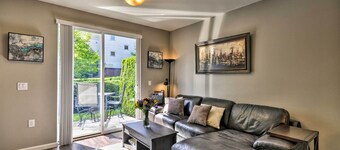 Modern Vancouver Townhome - Right on Main St!