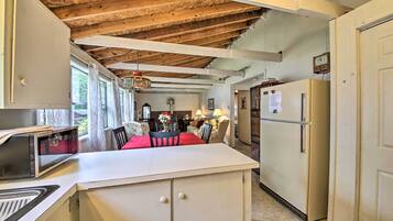 Cottage (2 Bedrooms) | Interior