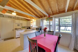 Cottage (2 Bedrooms) | Intérieur