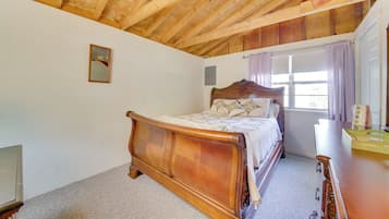 ููุฎ (2 Bedrooms) | ุงูู
ูุดุฃุฉ ู
ู ุงูุฏุงุฎู