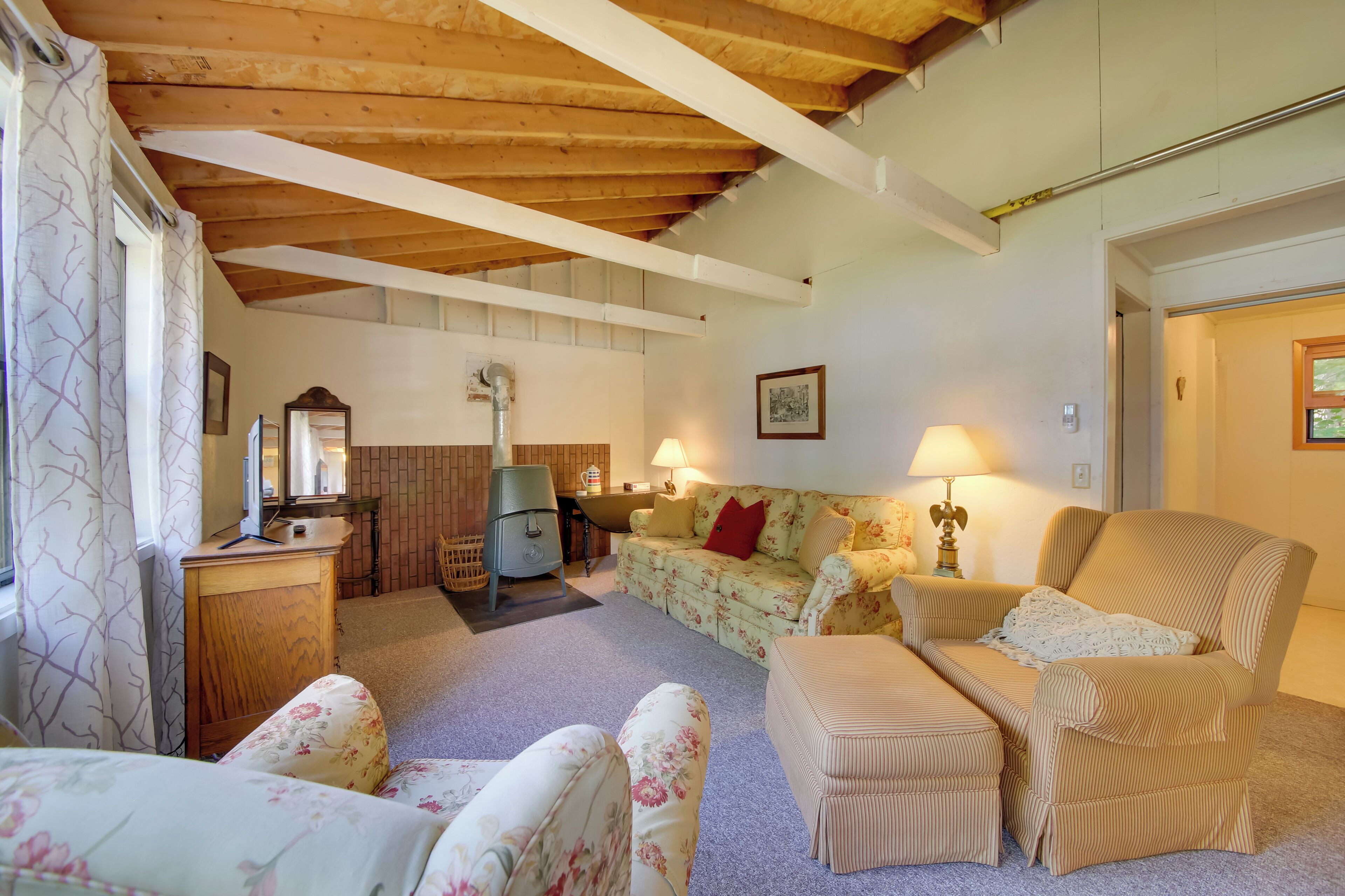 Cottage (2 Bedrooms) | Interior