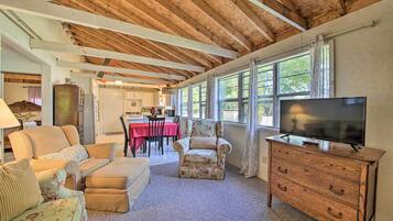 Cottage (2 Bedrooms) | Front of property