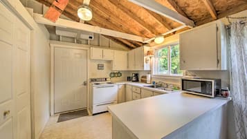 Cottage (2 Bedrooms) | Interior