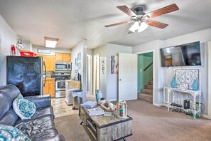 Interior - Lakefront Home w/ Swim Dock in Hot Springs (Hot Springs)