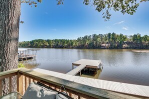 Interior - Lakefront Home w/ Swim Dock in Hot Springs (Hot Springs)
