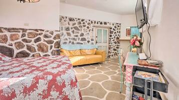 Apartment (0 Bedroom) | Interior