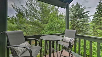 Apartment (2 Bedrooms) | Front of property