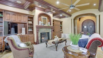 Villa (5 Bedrooms) | Interior