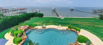 Private Dock + Pier: Luxe Villa on Galveston Bay!