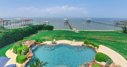 Private Dock + Pier: Luxe Villa on Galveston Bay!