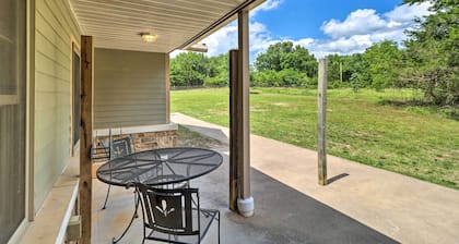 Cozy Cottage < 1 Mile From Kindred Barn!