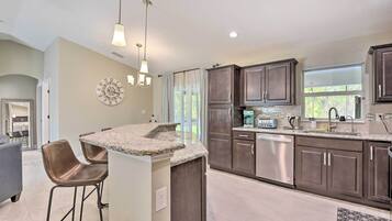 ุงูู
ูุดุฃุฉ ู
ู ุงูุฏุงุฎู