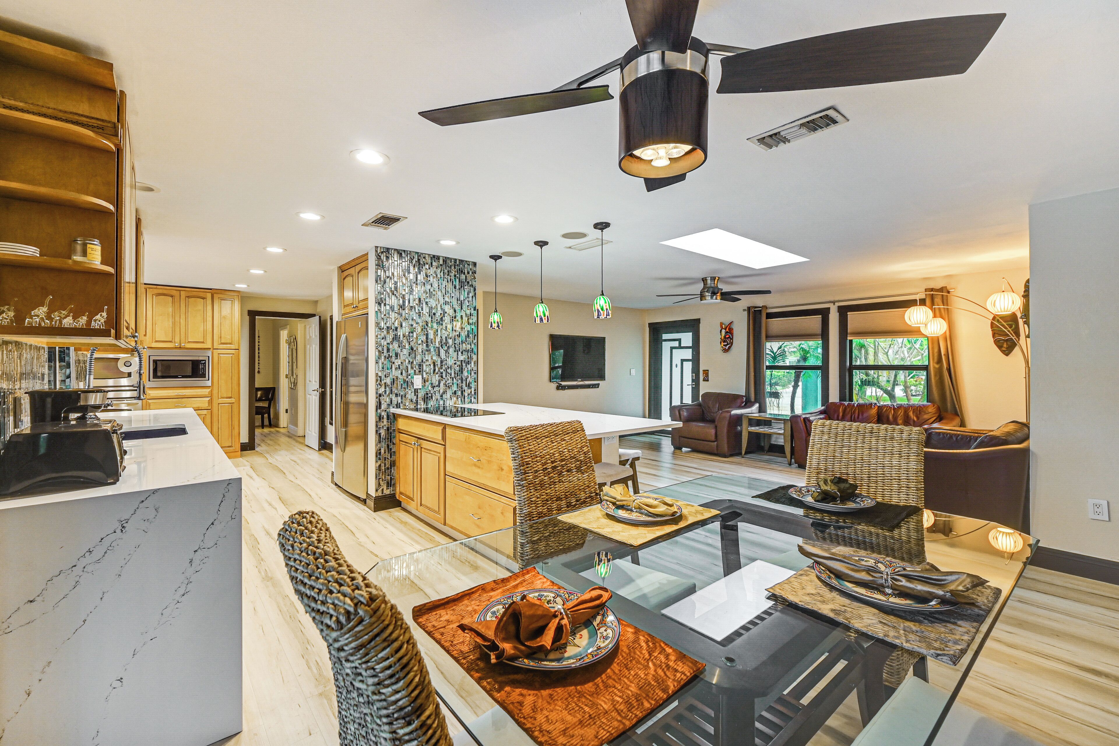 House (3 Bedrooms) | Interior