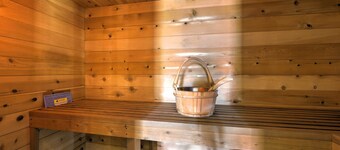 Ashland Cabin on 170 Acres w/ Mtn Views & Sauna!