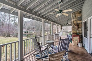 House (3 Bedrooms) | Interior - Blue Ridge Mountain Escape ~ 8 Mi to Chimney Rock (Gerton)