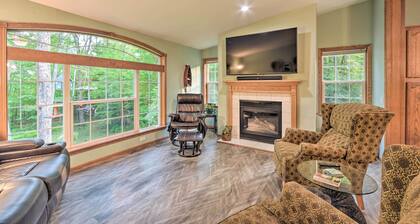Tranquil Cabin Getaway Near Red Cedar Lake!