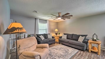 Cottage (2 Bedrooms) | Interior