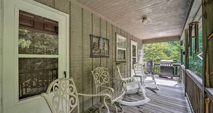 Deep Gap Cottage w/ Fire Pits - Hike & Ski!