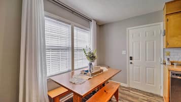 Cottage (2 Bedrooms) | Interior