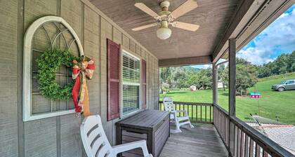 Deep Gap Cottage w/ Fire Pits - Hike & Ski!