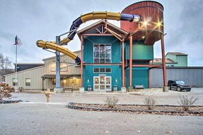 House (2 Bedrooms) | Interior - Fire Pit & Porch: Warm & Woodsy Rothbury Escape! (Rothbury)