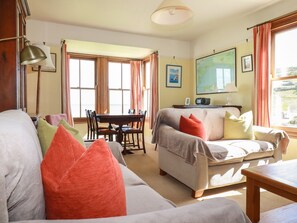 Living area - Beachcliff (St Austell)