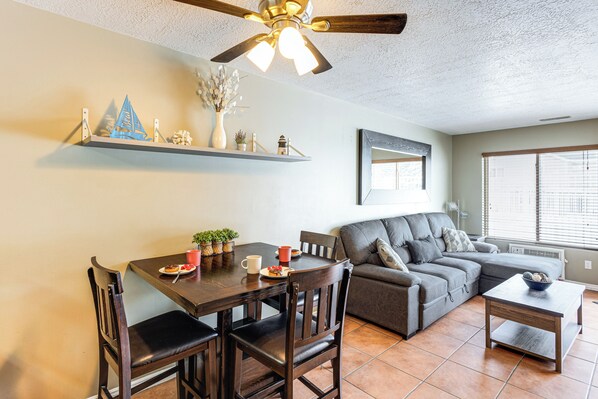 Apartment (1 Bedroom) | Interior