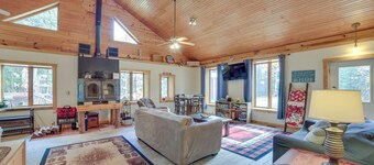 Paradise Cottage: Trail Access Nearby