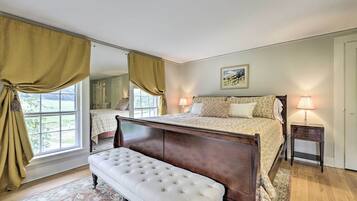 House (5 Bedrooms) | Interior