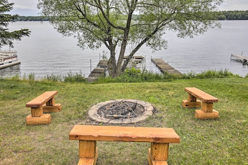 Lakefront Minocqua Cabin w/ Dock, Wifi & AC