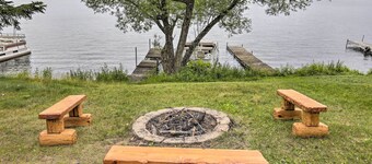 Lakefront Minocqua Cabin w/ Dock, Wifi & AC