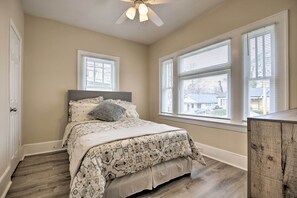 Casa (3 Bedrooms) | 3 camere, postazione laptop, ferro/asse da stiro, lenzuola