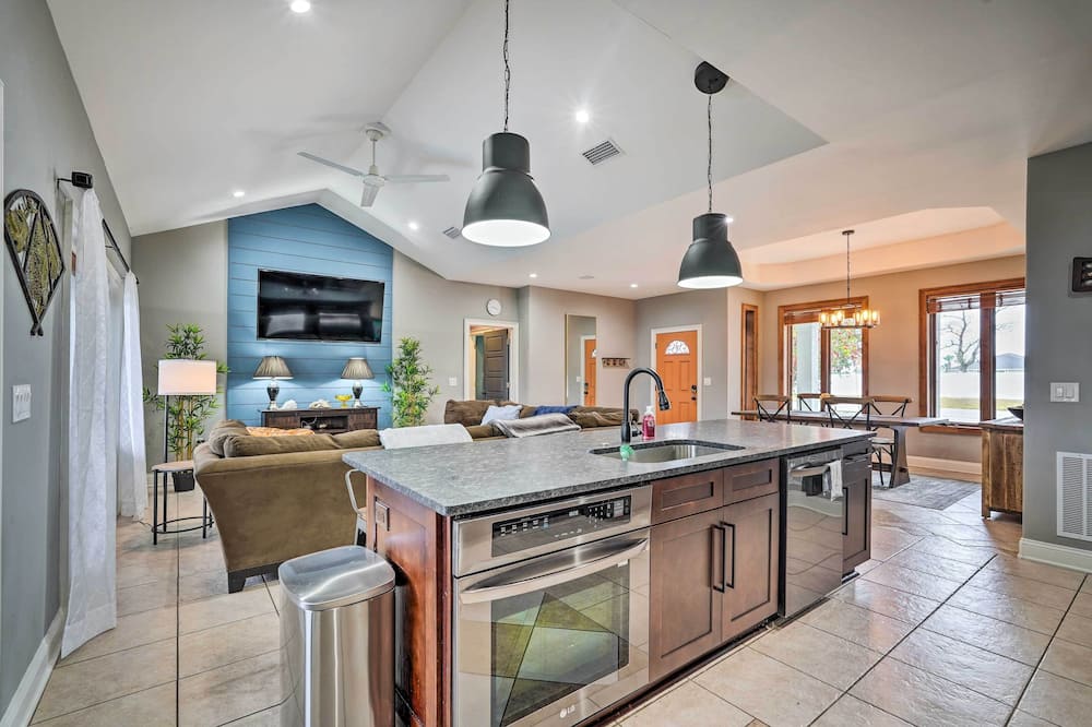 Mexico Beach Retreat w/ Grill & Private Pool!