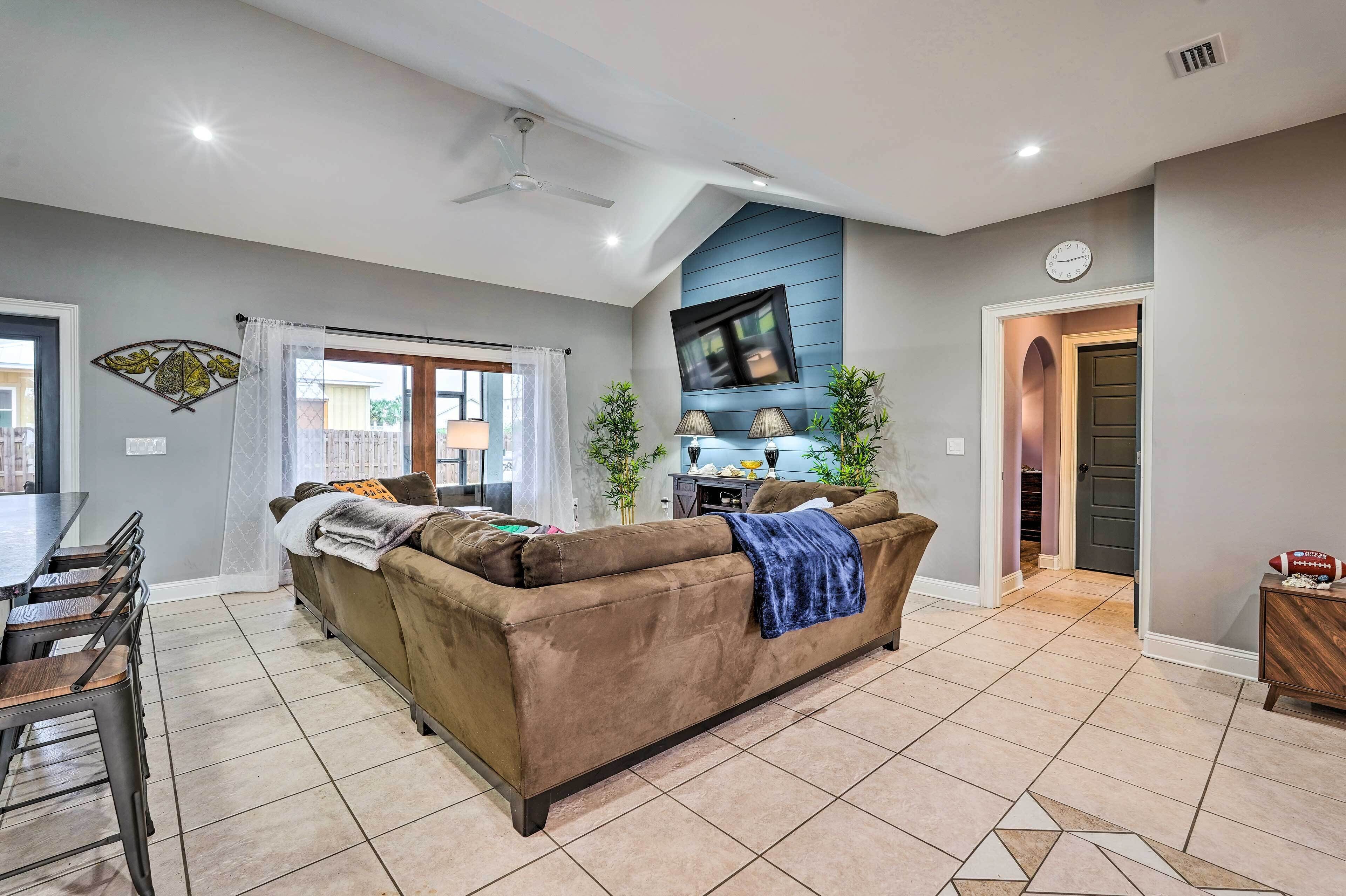 House (3 Bedrooms) | Interior