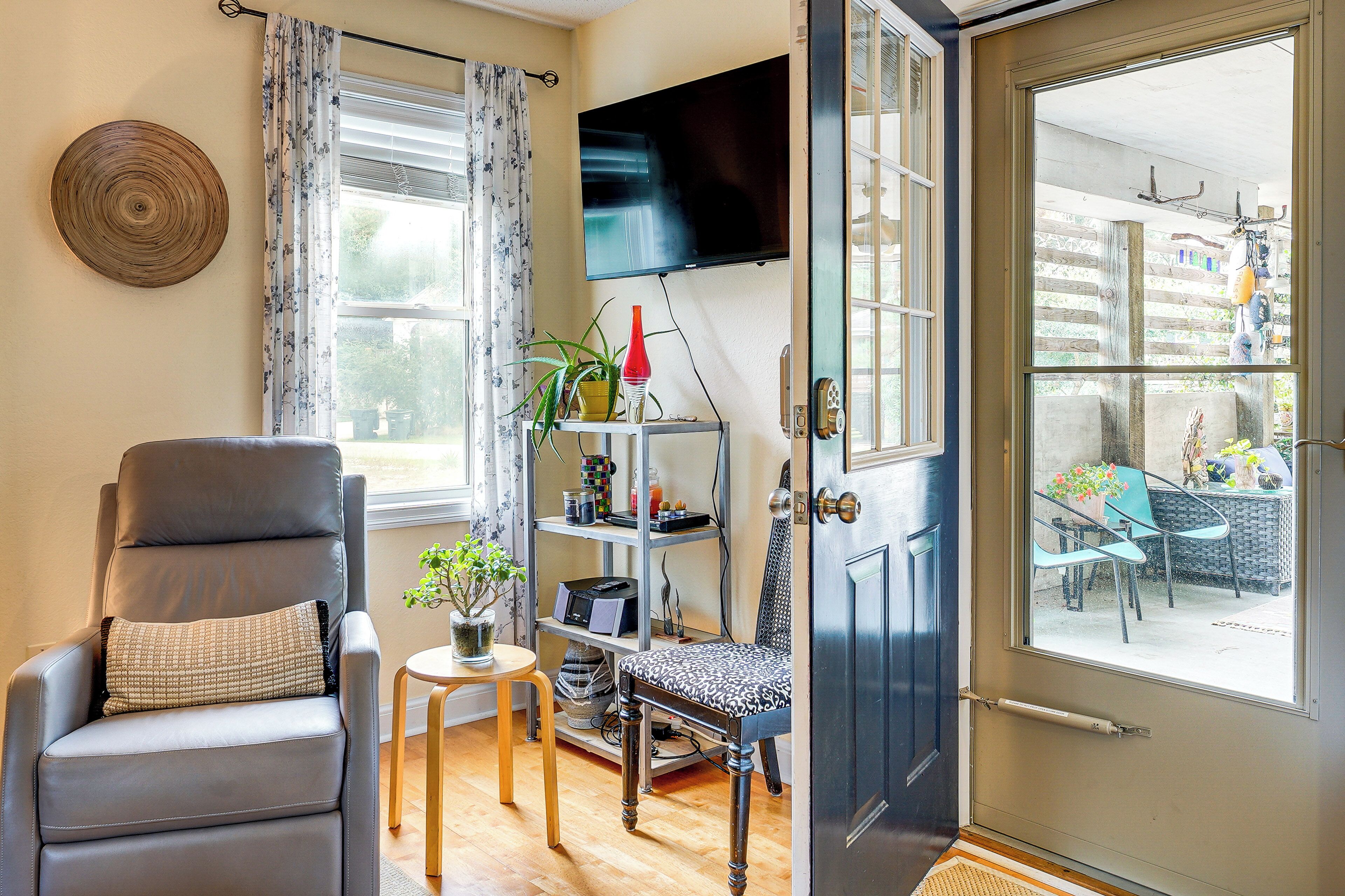 Apartment (1 Bedroom) | Interior