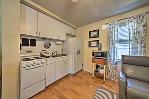 Apartment (1 Bedroom) | Interior