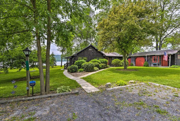Cottage (3 Bedrooms) | Interior - Cozy Lake Champlain Cottage w/ Beautiful View (Bridport)