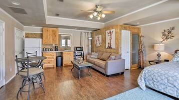 Apartment (1 Bedroom) | Interior