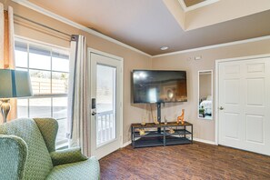 Apartment (1 Bedroom) | Interior