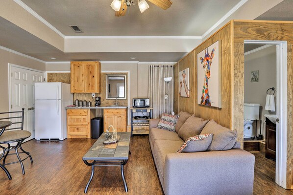 Apartment (1 Bedroom) | Interior