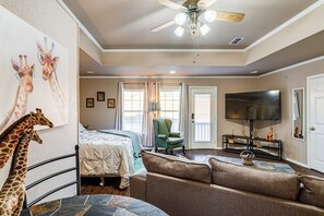 Apartment (1 Bedroom) | Interior