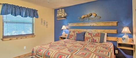 House (6 Bedrooms) | Interior