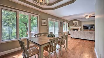 House (4 Bedrooms) | Interior