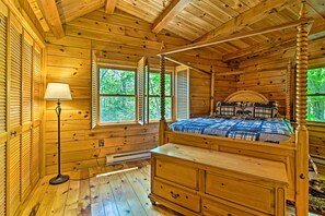 House (5 Bedrooms) | Interior