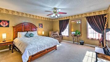 House (4 Bedrooms) | Interior