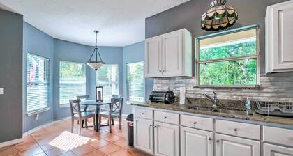 Lovely Hawthorne Home w/ Private Boat Dock!