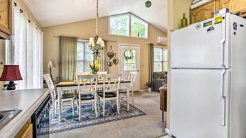 Cottage (2 Bedrooms) | Interior