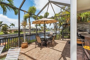 Interior - Canalfront Oasis: Cape Coral Home w/ Pool & Spa (Cape Coral)
